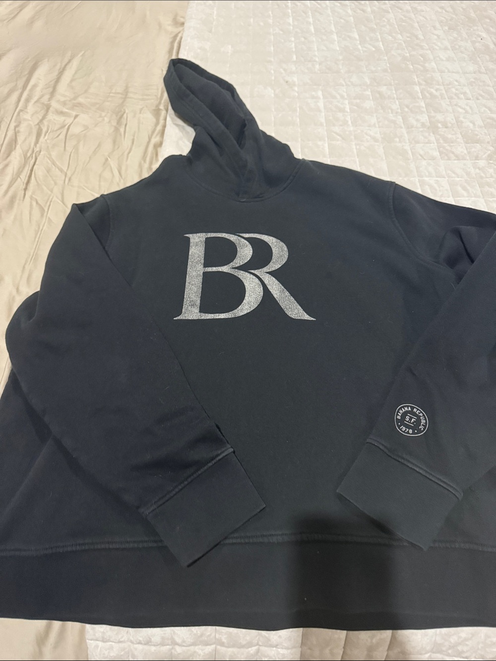 Men’s XXL Banana Republic Black Hoodie with Silver BR Logo